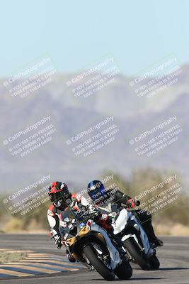 media/Dec-04-2025-Racers Edge (Thu) [[5ebc9f124d]]/3-B Group/1-Session 1 (Turn 7)/